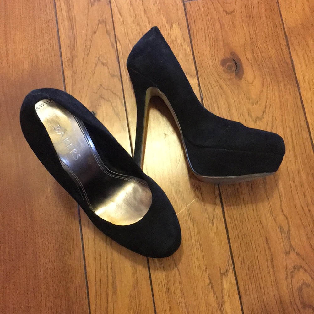 Faux Suede Black Pumps
